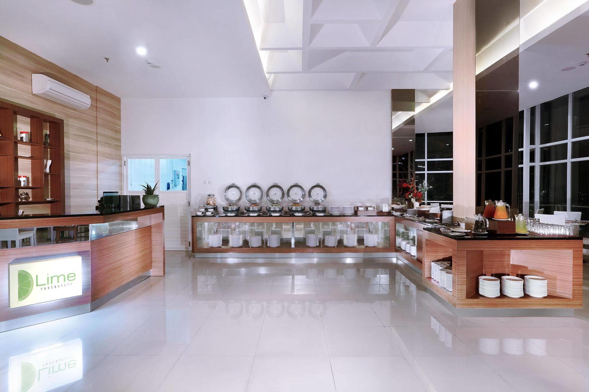 favehotel Diponegoro Semarang Zewnętrze zdjęcie